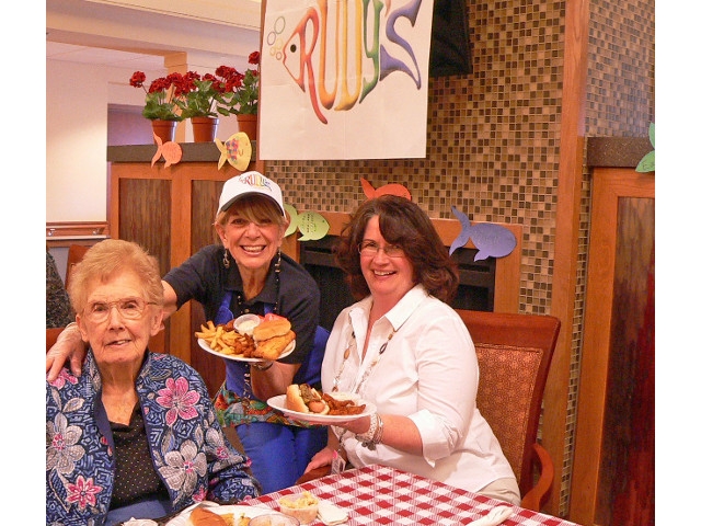 St. Francis Commons Celebrates Memory Care Program