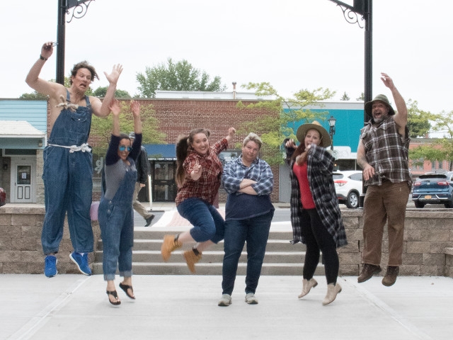 ‘The Hilarious Hillbilly Massacre’ Dinner Theatre Planned for October