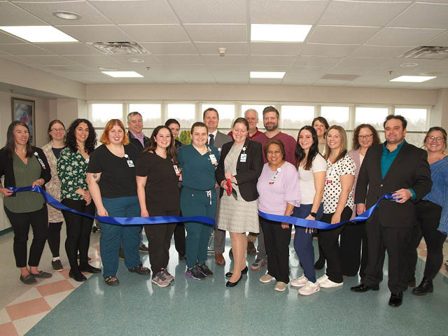 The Manor at Seneca Hill Cuts the Ribbon on New Center for Mobility &amp; Rehabilitation