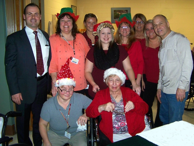Morningstar Residents Celebrate the Holidays