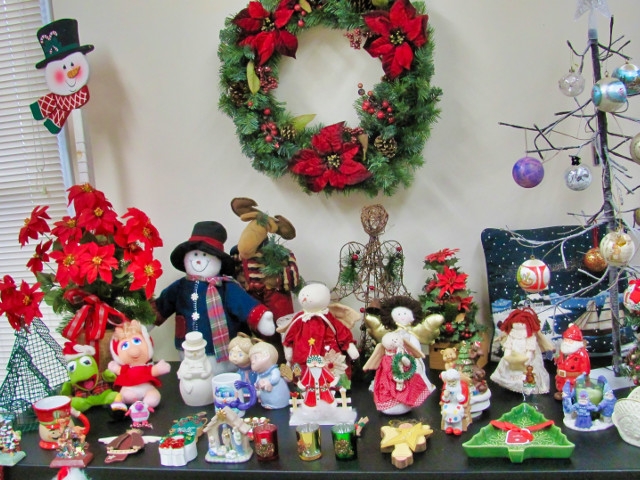 Christmas Ornaments Sale at Minetto UMC Dec. 7th