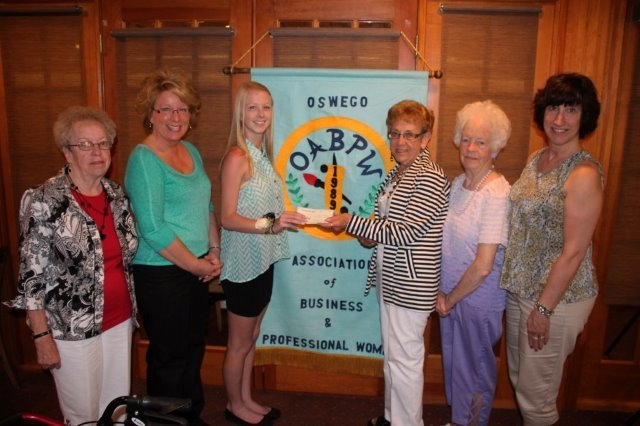 OABPW Awards Scholarship to Student