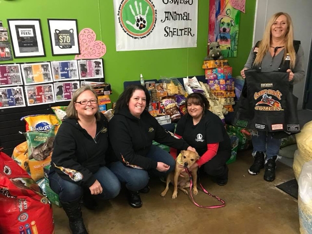 Oswego County Comets Sponsor 2018 Food Drive to Include Pets
