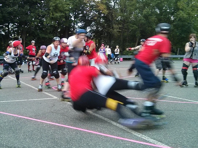 Oz Roller Derby to debut Renegade Derby in Oswego Saturday