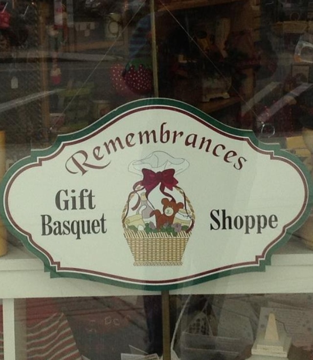 Customize a gift basket today at Remembrances Gift Basquets