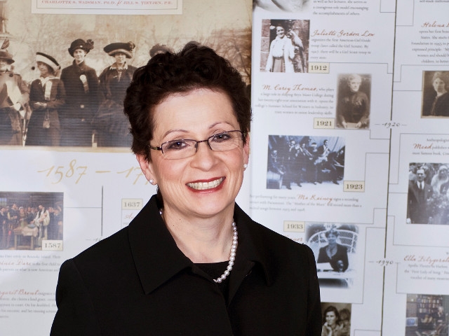 Ernst &amp; Young Lecture Features National Expert on Women in STEM