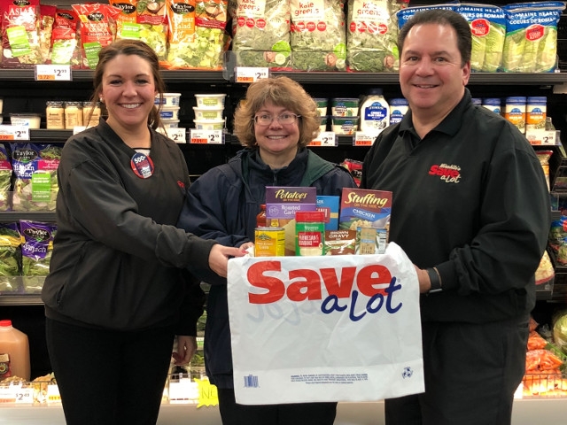 Save-A-Lot Supports Catholic Charities Holiday Food Drive