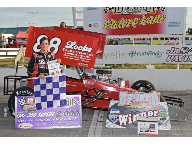 Locke Dominant for $2,000 Mr. J&amp;S Paving 350 Super Payday
