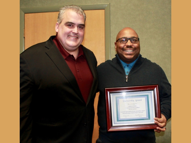 Gordon Earns Eastern Shore Associates’ Annual ‘Partnership Award’