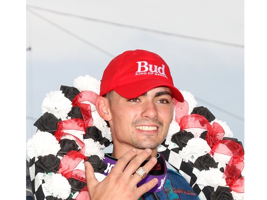 Tyler Thompson Receives John Blewett III Young Guns Award