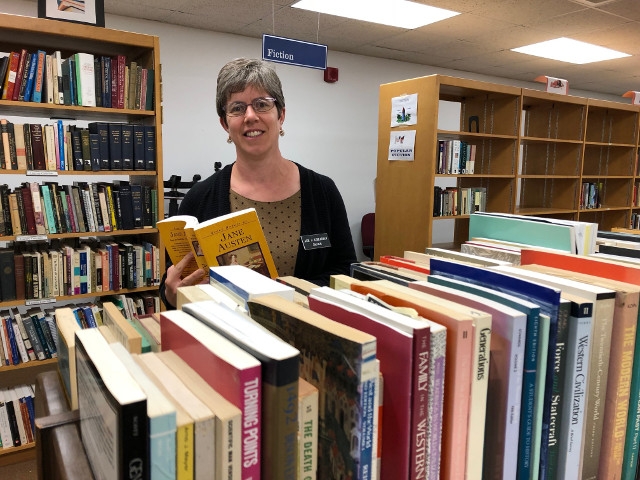 Penfield Library to Host Book Sale Oct. 26-27