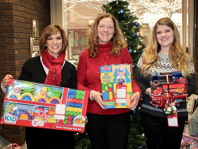 Eastern Shore Associates Donates to Fulton Salvation Army 2017 Holiday Drive