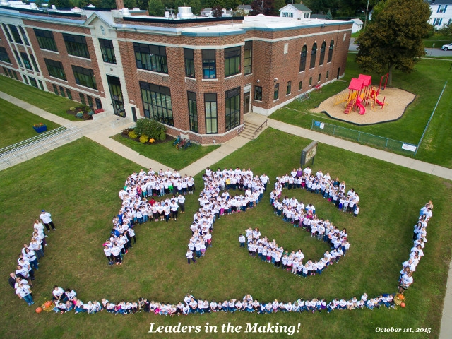 Fitzhugh Park School Celebrates First Month of School 2015