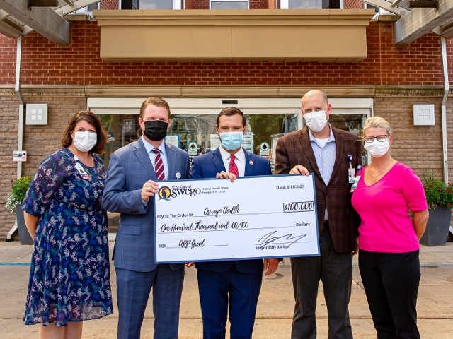 Mayor Barlow Announces $100,000 Grant to Oswego Health For Pandemic Response