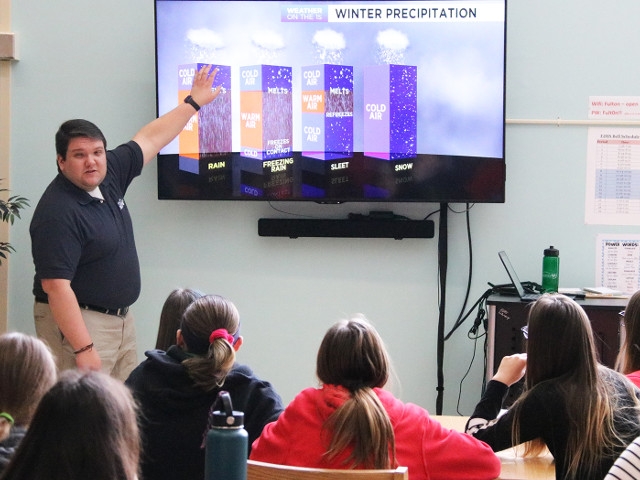 Spectrum Meteorologist Shares Knowledge for Science Lesson