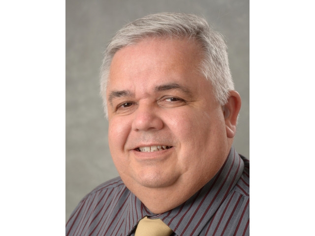 Chancellor's Award Honors SUNY Longtime Electrical Supervisor