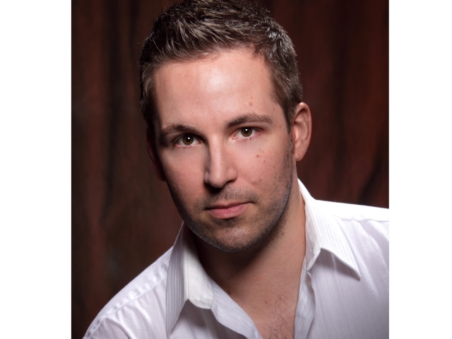 College Rivals Reunite for Local Operetta