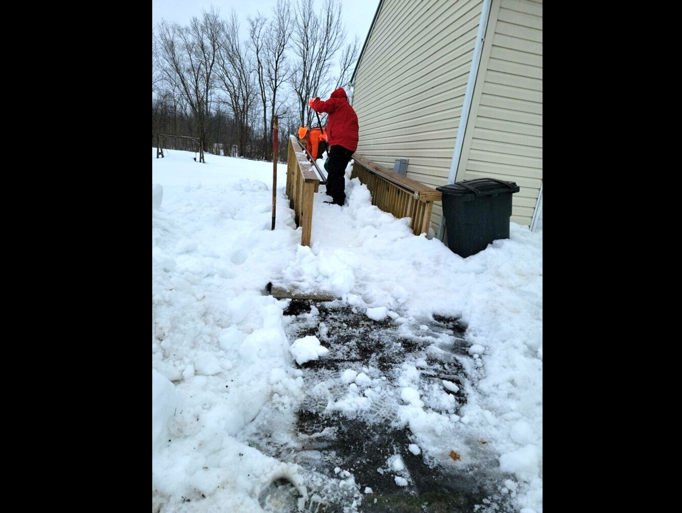 Search and Rescue Volunteers Help Oswego County Residents