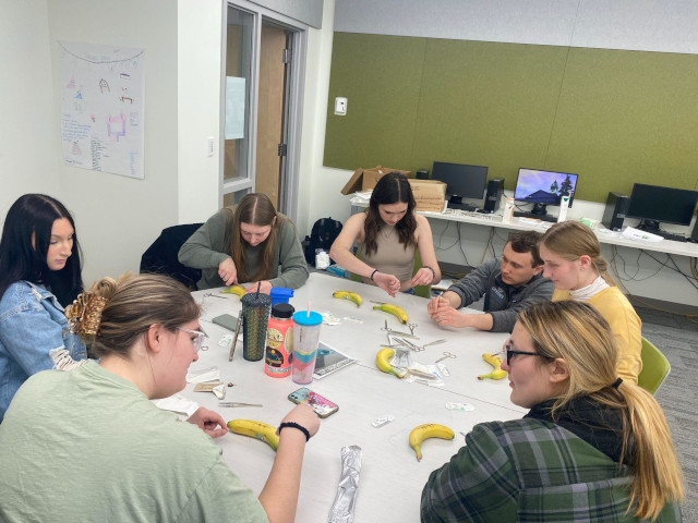 SUNY Upstate Medical Students Host Suturing Clinic for CiTi Students