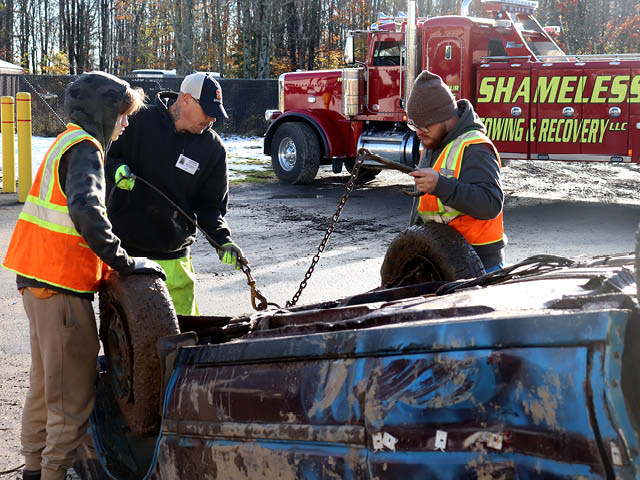 Area Towing Professional Demonstrates for CTE Students