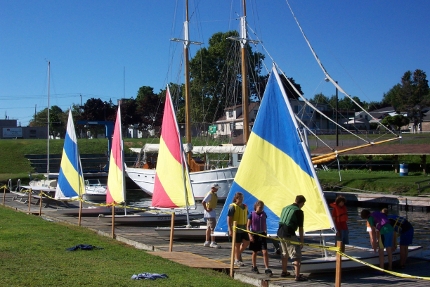 Sailing classes offered at Maritime Center