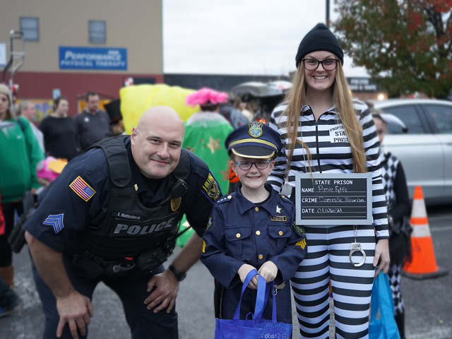 Mayor Michaels, Fulton PD Announce Free Trunk Or Treat Event, Oct. 31