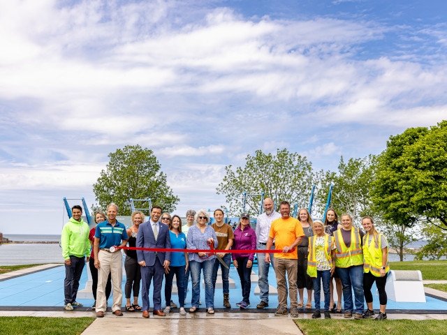 Mayor Barlow Opens New Outdoor Fitness Court at Breitbeck Park