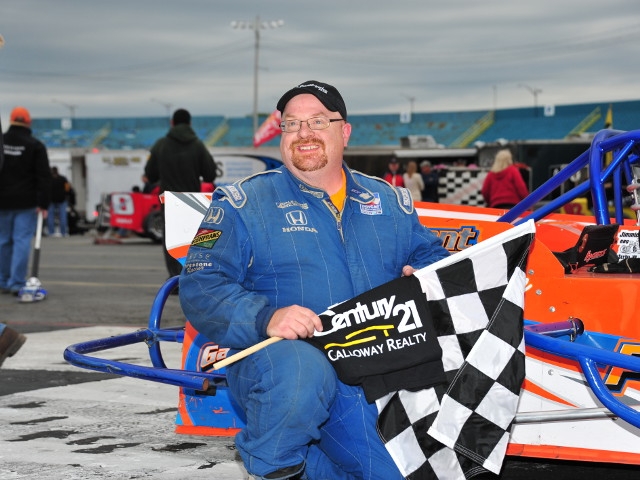 Greene’s Ale House Joins Team Tapout’s Barry Kingsley